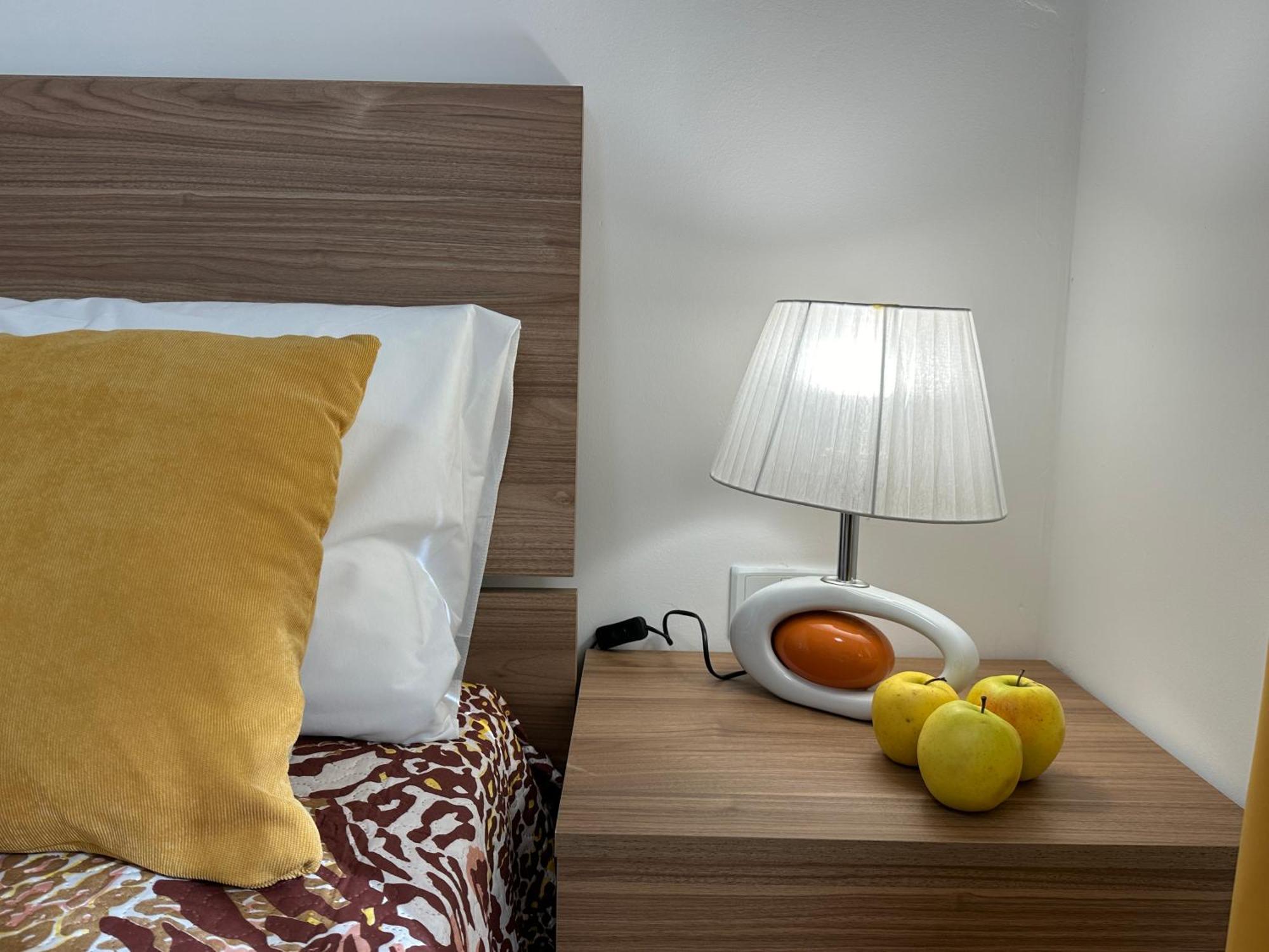 New, Airy And Spacious Apartment In 멜리에하 외부 사진