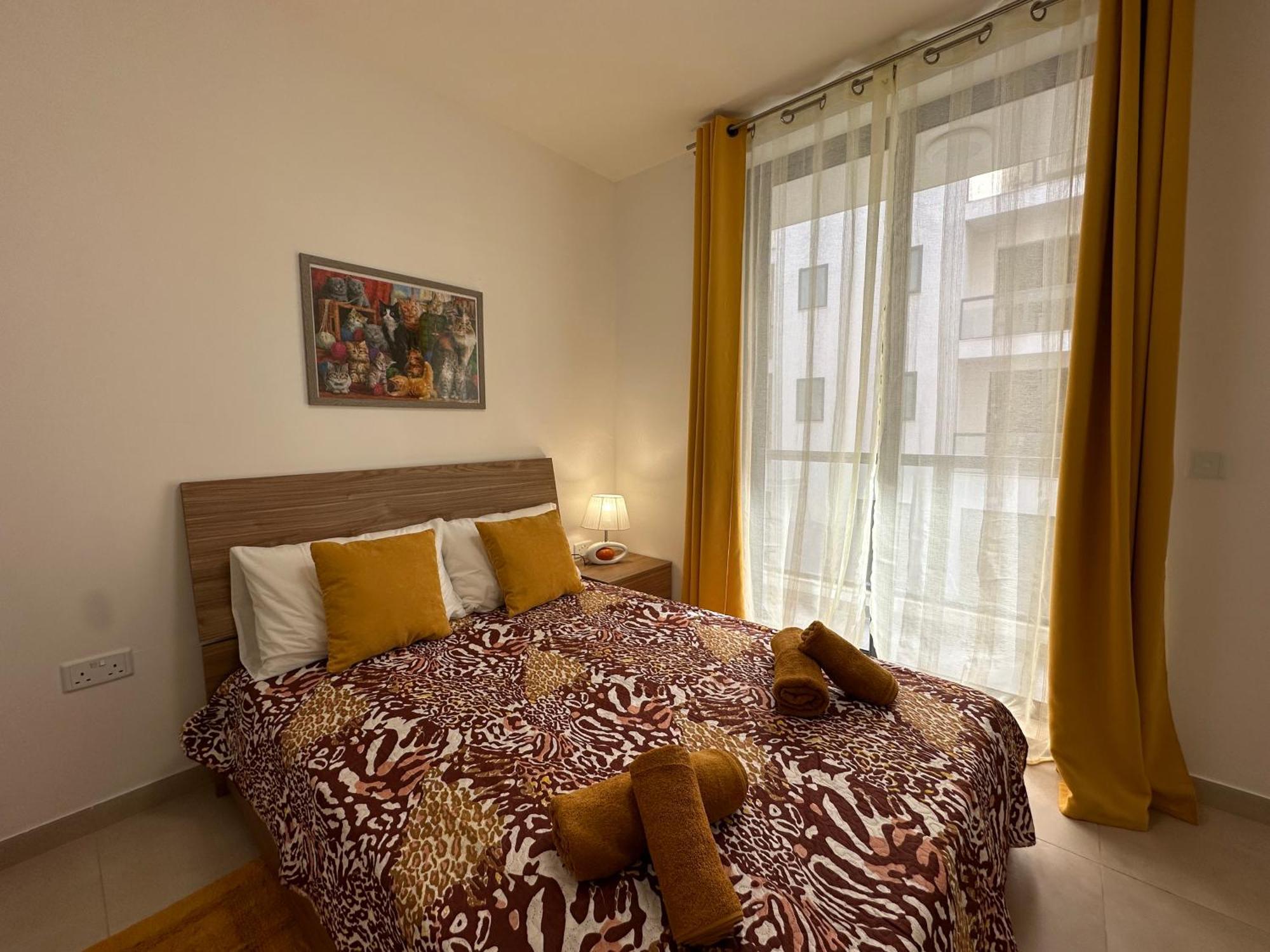 New, Airy And Spacious Apartment In 멜리에하 외부 사진